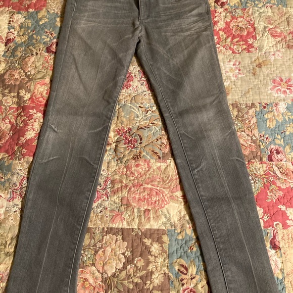 Young Men’s Joe’s Skinny Jeans size 26x28 - Picture 2 of 3